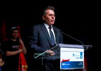 Mediu në Breshia thirrje emigrantëve: Vota juaj për Shqipërinë në Europë, mos e lini peng të Edi Ramës