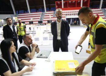 PD, letër zyrtare KQZ-së: Na vini në dispozicion proces-verbalet e zarfeve për diasporën!