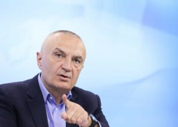 “Kjo qeveri e urren Veriun”/ Meta bën fushatë me ngjarje të para 24 viteve, publikon videon kur ishte kryeministër