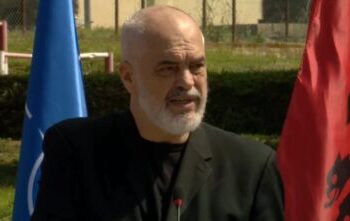 “Shteti i kishte kthyer kurrizin Forcave të Armatosura!”, Rama: 10-fishuam investimet në fushën e mbrojtjes