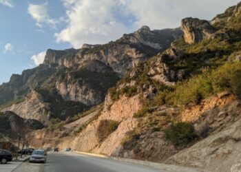 Aksident tragjik te Shkalla e Tujanit, vdes shoferi 29 vjeçar