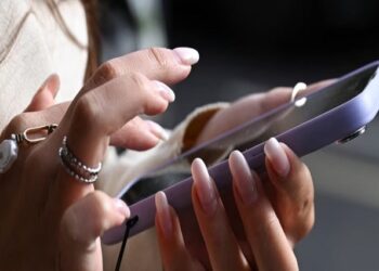 Kujdes çfarë klikoni! Ekspertët: Mesazhet mashtruese dërgohen për të vjedhur të dhënat