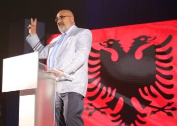 “Rama 12 vite dështim”/ LaCivita krahason Berishën me Reganin: E ka programin si ish-presidenti dhe si Trump