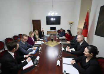 Shefja e BE për Politikën e Jashtme vizitë në Tiranë, takohet me Ramën në kryeministri