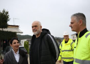 Rama dhe Balluku inspektim në rrugën Ndroq-Plepa: Do të jetë një aks me profil turistik
