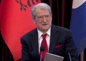 Siguria ushqimore, Berisha: Epidemia e salmonelës u mor vesh vetëm kur u sëmur Rama…