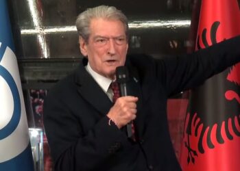 “Pensionistët do t’i marrin ilaçet falas me të njëjtën cilësi si në Itali”, Berisha: Do ndryshojmë listën e barnave të rimbursueshme!