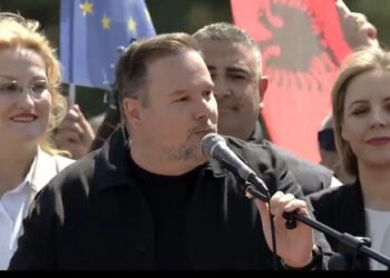 Ervin Demo: 11 maji është udhëkryq i rëndësishëm! Shqiptarët e kanë ndarë mendjen, janë me PS