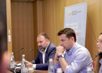 “Erioni më mungon”, Mazniku flet për Veliajn: Qëndrimi ynë u ezaurua nga kryeministri!
