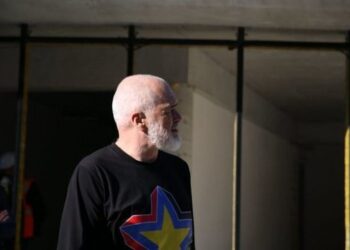 Rama, batuta me projektuesit e “Polit të Dijes” në Korçë: Pastroni cepat e kollonave, se aty dallon BE-ja me Ballkanin