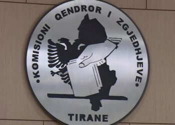 Mbërrijnë 22% e votave nga diaspora, kreu i KQZ: Mbi 42 mijë fletëvotimi kanë ardhur në Tiranë
