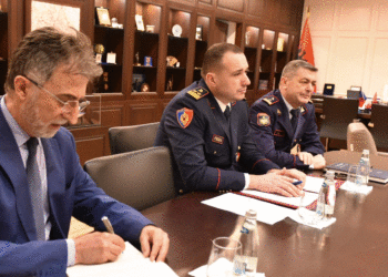 Ilir Proda takim me Këshillin e prindërve të Tiranës: Do garantojmë sigurinë e fëmijëve