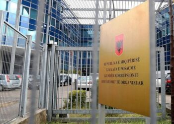 Shtirej si prokuror, arrestohet 49-vjeçari që merrte dokumente në Kadastër si i dërguari i Altin Dumanit