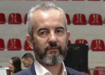 Fletët e votimit për diasporën, Celibashi: Zarfi do u shkojë në banesë. Shpërndarja e fletëve, jo përtej datës 3 maj