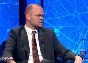 “Jam shpallur non grata”/ Kandidati i PD: Shkak ka qenë dokumentari i vrasjes së…