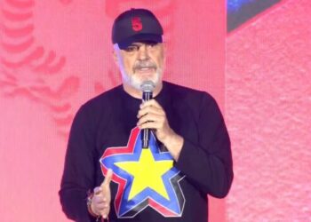 “Vetëm me gratë e mund palën tjetër”/ Rama në Berat: Gjuha e Ilir Vrenozit, programi i Kënetës madhështore