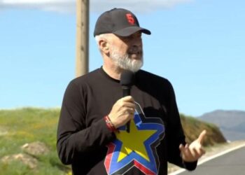 Rama nga Kolonja: Më 11 maj zgjidhni, me ne në Europë ose me bufin në gropë! Ne punojmë, ata sulmojnë!