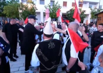 Rama pritet me këngë polifonike në Memaliaj: Unë s’jam heroi juaj, por kali që tërheq karrocën drejt BE-së!