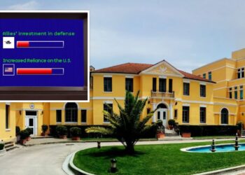 “Paqja nuk vjen falas”, mesazhi i ambasadës së SHBA: Aleatët e NATO-s duhet të investojnë në sigurinë e tyre
