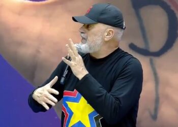 “Në çdo fjalim i fiket llampa tre herë”, Rama ironi me Berishën: Nuk e çojmë dot bufin në Bruksel! T’u thotë atyre do ju ulim tavanin