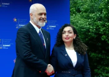 Osmani shpërthen ndaj BE-së në Tiranë: I keni hapur derën atyre që shkojnë te Putini dhe bllokoni Kosovën