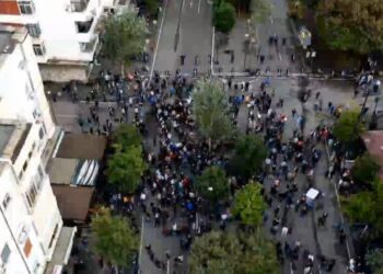 Një protestë kundër vullnetit popullor