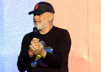 “Dash Sula dogji dhe xhaketën…”/ Rama s’i kursen batutat: Bufi hëngri gjelin e detit të Peqinit se s’ishte i kënetës!