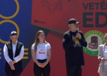 Shkodër, Rama ironi me Luçiano Boçin: Ju kanë sjellë “Pavarottin” nga Elbasani! Bufi ju di çyrykë…