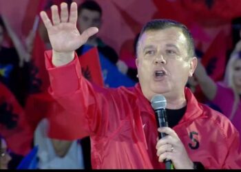 PS mbyll fushatën, Balla thirrje diasporës: Dorëzoni dhe ato pak zarfe që kanë mbetur! Kemi mundësinë që flamurin ta ngremë në BE