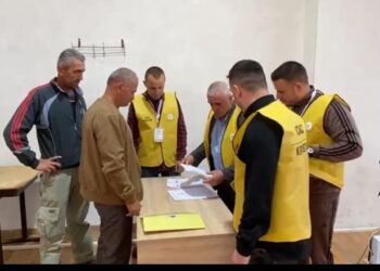 Zgjedhjet/ Nis edhe në KZAZ-në e Kukësit shpërndarja e materialeve në të gjitha qendrat e votimit!