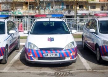 Dhunohen në krye të detyrës 2 punonjësit e Policisë Bashkiake në Tiranë, shpallen në kërkim dy autorët
