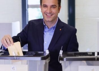 “Vota për Saliun, do të thotë t’i vësh shkelmin çdo gjëje që kemi ndërtuar”, Veliaj thirrje nga qelia: Më 11 maj votoni për Ramën e PS!