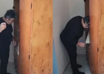 Foto-lajm: Dollapi i vjetër i rrobave kthehet në dhomën e fshehtë të votimit në Lushnjë