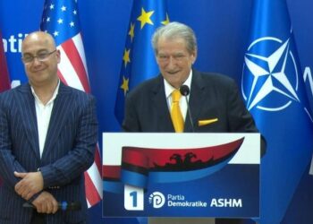 Si u kthye “treni bullgar” në furgon për Elbasan