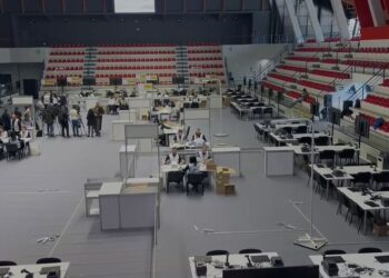 Problemet me zarfet e votimit në Greqi, PD kërkon nga KQZ-ja ndërhyrje të menjëhershme