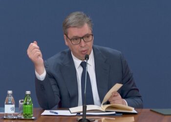 Presidentit serb i ndalohet fluturimi drejt Moskës, Lituania dhe Letonia mbyllin hapësirën ajrore