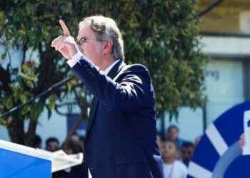E cilësoi “çyryk”, Tomor Alizoti i përgjigjet Edi Ramës