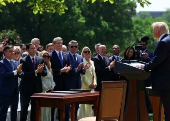 Trump emëron Waltz ambasador të SHBA-së në OKB, zbulon emrin e këshilltarit të sigurisë