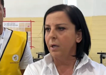 Ndërpritet numërimi i votave në KZAZ nr.60 në Fier, tërhiqen komisionerët e PD