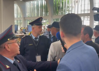 Tensionohet situata te ‘Sami Frashëri’, Policia nxjerr jashtë vëzhguesit dhe mediat