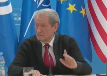 Berisha mbledh drejtuesit politikë, porosi të dokumentojnë “vjedhjen” e zgjedhjeve; asnjë përgjegjësi për humbjen