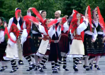 Këngë e valle në Sheshin Skënderbej, çfarë pritet nga mbledhja e Komunitetit Politik Europian në Tiranë