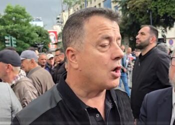 VIDEO/”Do të mbajmë përgjegjësi kur…”, Noka lëshon gojën me gazetarët: Media vari ka**n