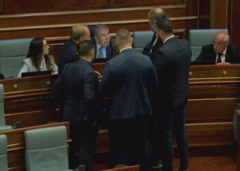 Seanca të dështuara çdo 48 orë, Vetëvendosja propozon: Të mblidhemi një herë në javë