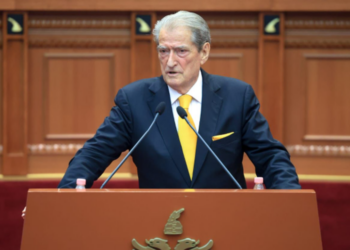 A do ta çelë Berisha seancën e parë të Kuvendit të ri? Përgjigjet kreu i PD