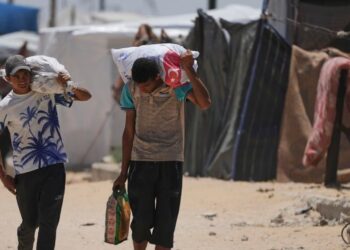 OKB: 100 për qind e banorëve të Gazës janë në rrezik nga zia e bukës