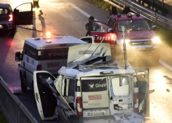 Grabitja spektakolare: Morën 3 milionë euro dhe dogjën autoblindat, 11 të arrestuar në Itali