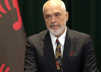 “Skipëtare nga Italia”, Rama batuta me Mogherinin: Nuk e di pse nuk aplikon për pasaportë shqiptare!…