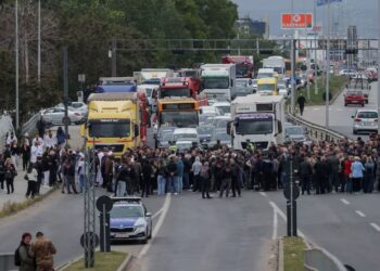 Rritja e çmimit të energjisë elektrike, bizneset në Kosovë bllokojnë rrugët