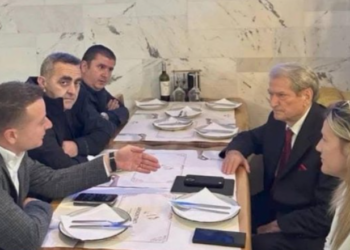 Largimi i Berishës? Skifterët e tij, “luanë” me të tjerët, qëngja me Fredi Belerin!